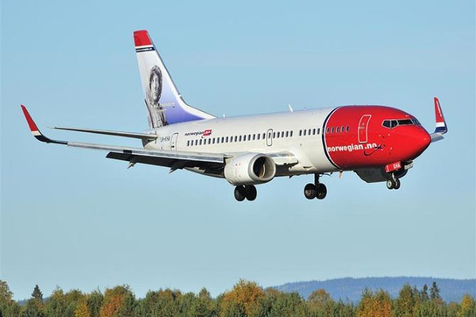 Norwegian Boeing 737-300