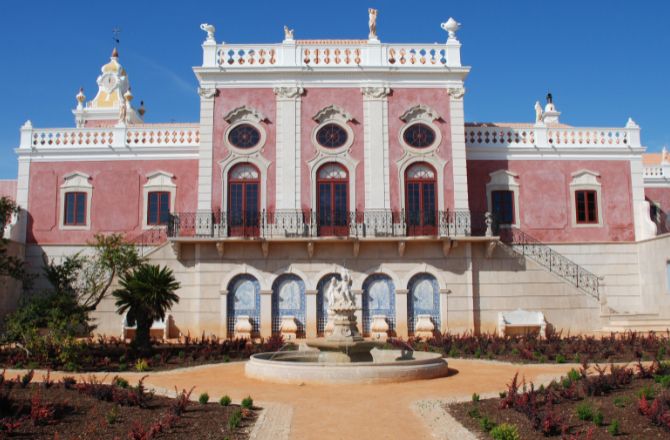 Faro monument