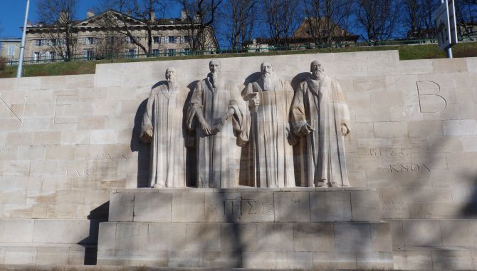 Geneve mur des reformateurs