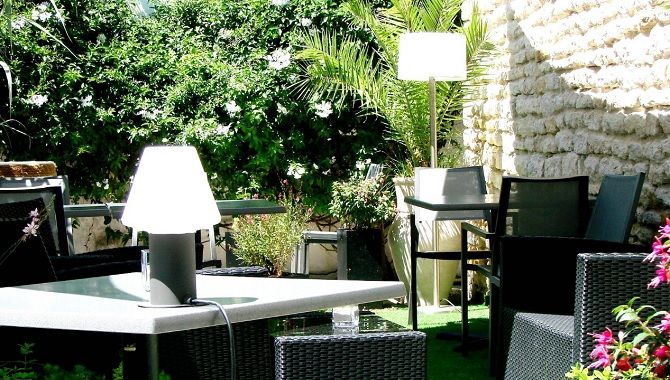 Oleron Jardins Alienor patio