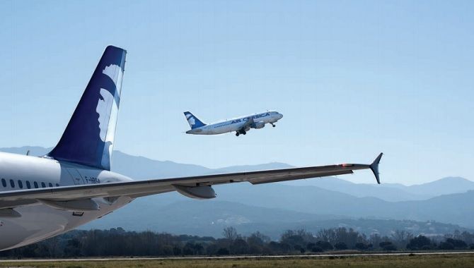Air Corsica A320 take off