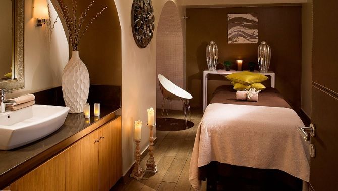 Paris Hotel Le Six spa