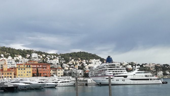 Nice vieux port