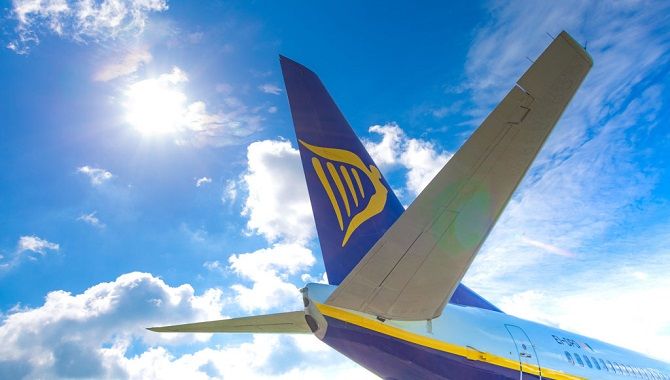 Ryanair tail
