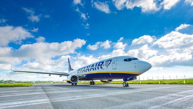 Ryanair trois quarts avant